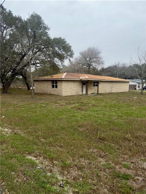 1401 S Avenue A, Aransas Pass, TX, 78336-6902 | Card Image