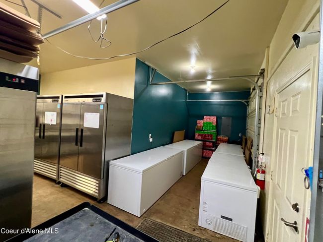 723 Pine St, House other with 2 bedrooms, 3 bathrooms and null parking in Sandpoint ID | Image 27