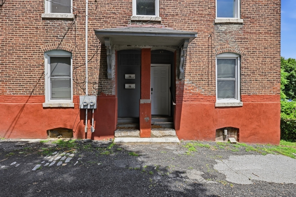 Residential Income in Holyoke 2