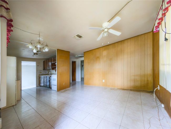 Interior | Image 10