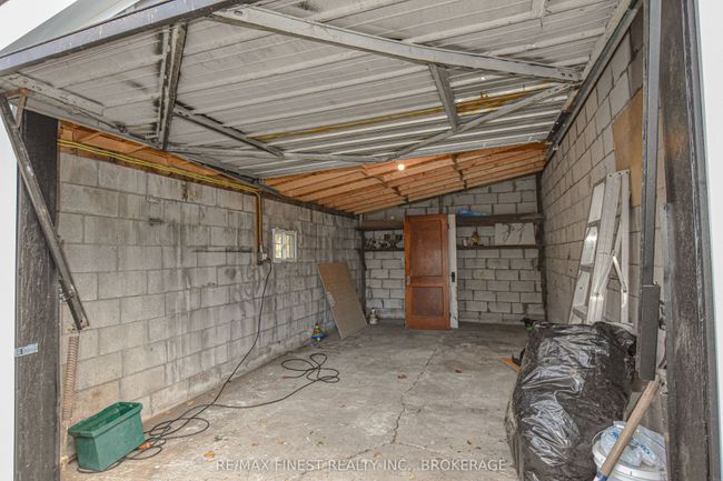 623 Macdonnell St, House other with 3 bedrooms, 1 bathrooms and 3 parking in Kingston ON | Image 35