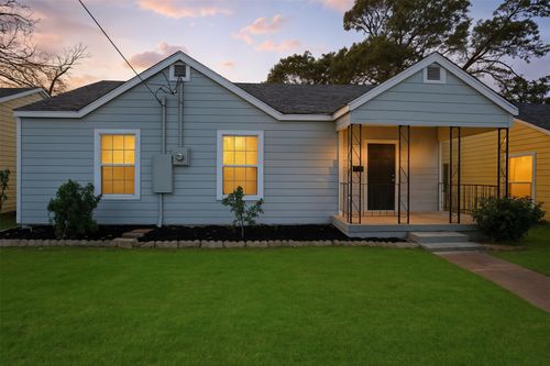 227 S Hampton Road, Dallas, TX, 75208 | Card Image