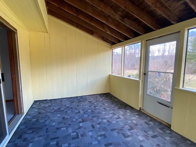 UNIT-4 - 439 N River Rd, Condo with 3 bedrooms, 2 bathrooms and null parking in Milford NH | Image 32