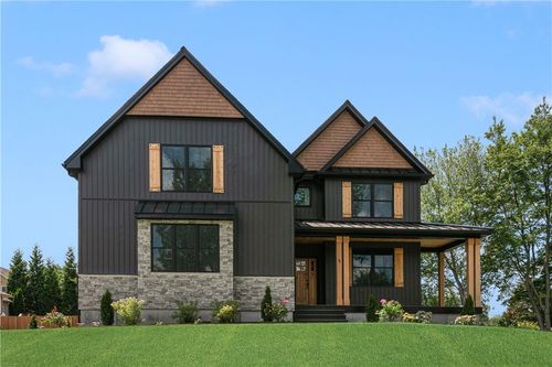 5 Braeburn Cir, Cranston, RI, 02921-3583 | Card Image