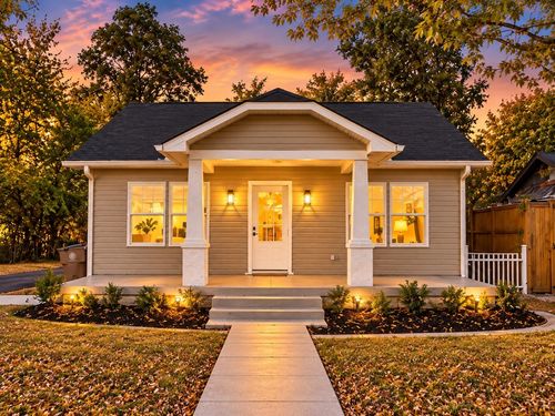 218 Antioch Pike, Nashville, TN, 37211-2962 | Card Image
