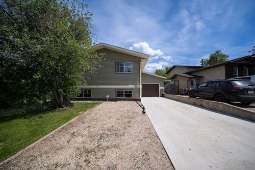 1065 Timberline Dr, Fort Mcmurray, AB, T9K1T9 | Card Image