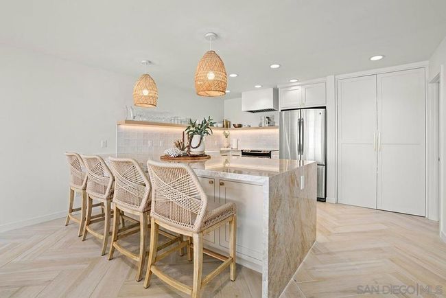 UNIT-114 - 435 S Sierra Ave, Condo with 1 bedrooms, 2 bathrooms and 2 parking in Solana Beach CA | Image 6