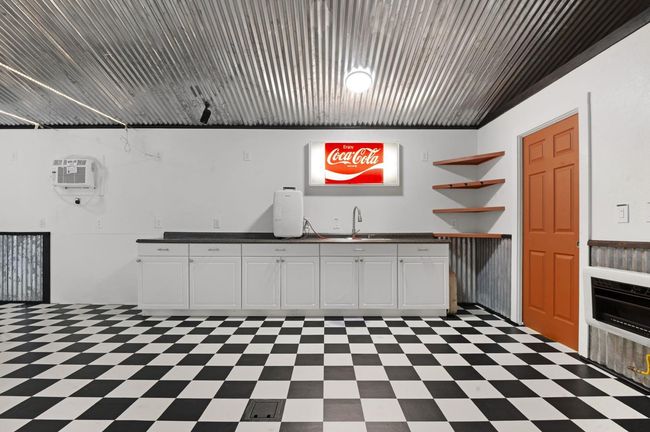 225 County Road 3360, House other with 1 bedrooms, 1 bathrooms and 5 parking in San Augustine TX | Image 20