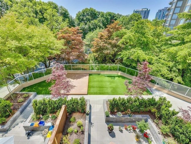 Surrounding community featuring a vegetable garden | Image 25