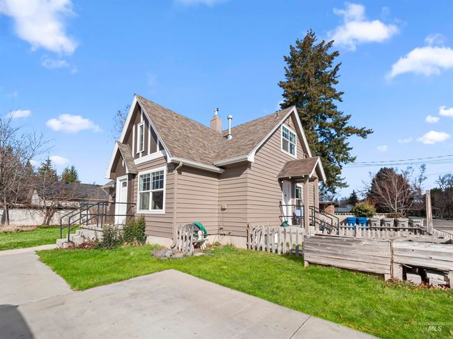 3500 W Overland Rd, Home with 5 bedrooms, 3 bathrooms and 5 parking in Boise ID | Image 32