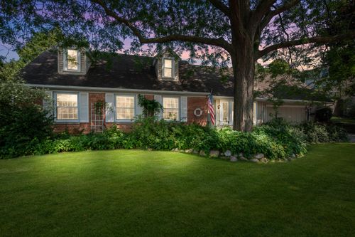 414 Hillcrest Ct, Port Washington, WI, 53074-1544 | Card Image