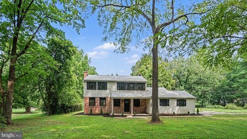 1561 Sugartown Rd, PAOLI, PA, 19301-2047 | Card Image