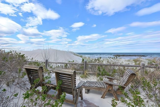 18 Bungalow Rd, House other with 5 bedrooms, 3 bathrooms and 4 parking in Gloucester MA | Image 26