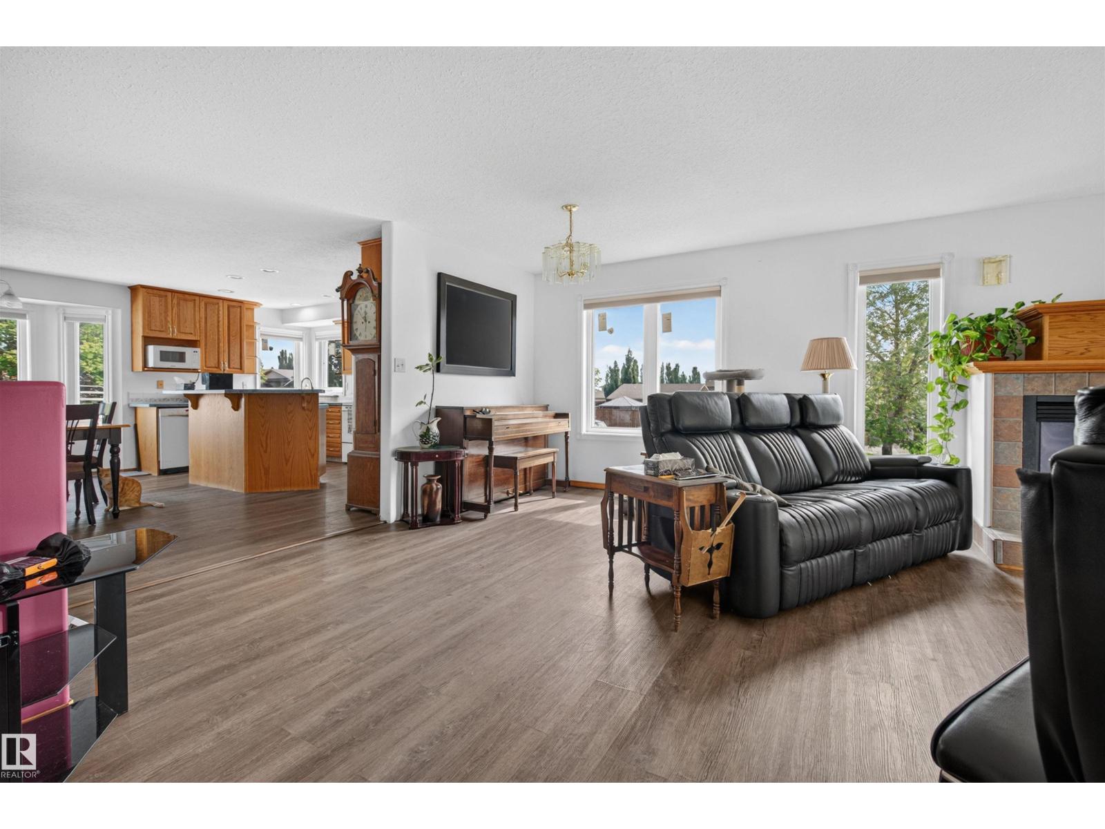 Residential in Camrose 5