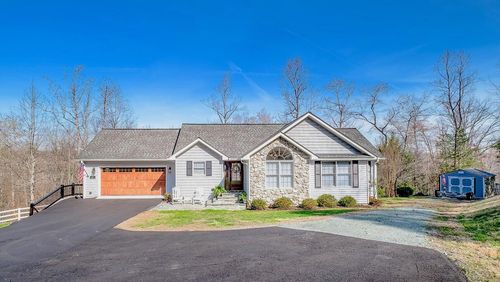 2085 Lakewood Forest Rd, Moneta, VA, 24121-2585 | Card Image