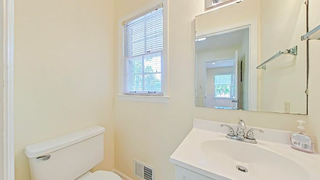 26-Half Bath (11) | Image 26