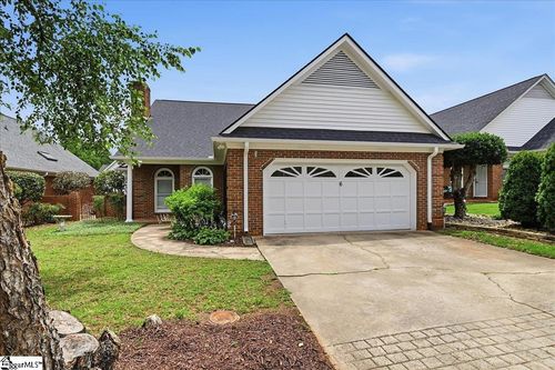6 Greenview Dr, Greenville, SC, 29609-1968 | Card Image