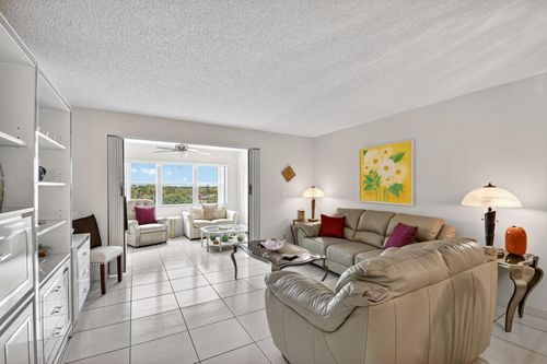 609-3951 Via Poinciana, Lake Worth, FL, 33467 | Card Image