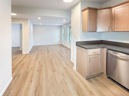 4-4332 Albany Post Rd, Hyde Park, NY, 12538-3608 | Card Image