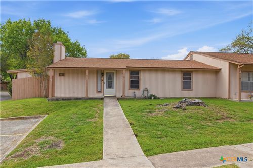 apt-21-1051 Country Club Dr, Seguin, TX, 78155-7130 | Card Image