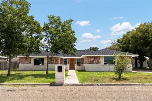 605 W 13th St, Weslaco, TX, 78596-7409 | Card Image