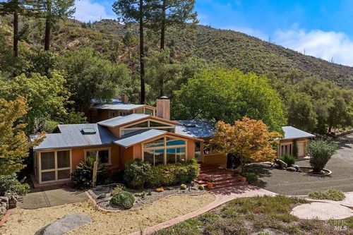 321 Dutch Henry Canyon Rd, Calistoga, CA, 94515-9602 | Card Image