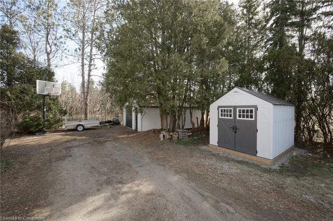 1386 Centre Rd, House other with 4 bedrooms, 2 bathrooms and 11 parking in Carlisle ON | Image 22
