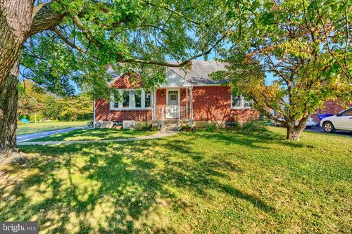 741 S Russell St, YORK, PA, 17402-3533 | Card Image