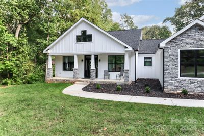 219 W Gleneagles Road, House other with 3 bedrooms, 3 bathrooms and null parking in Statesville NC | Image 2