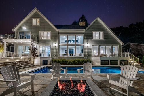 49005 E Mckean Dr, Grand Beach, MI, 49117-9073 | Card Image