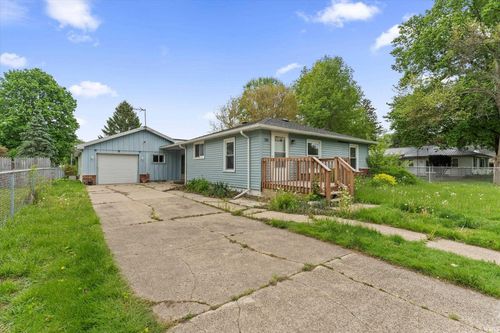 114 S Grand St, Lakeville, IN, 46536-7710 | Card Image