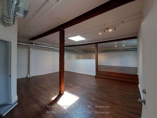 14b-135 Tecumseth St, Toronto, ON, M6J2H2 | Card Image