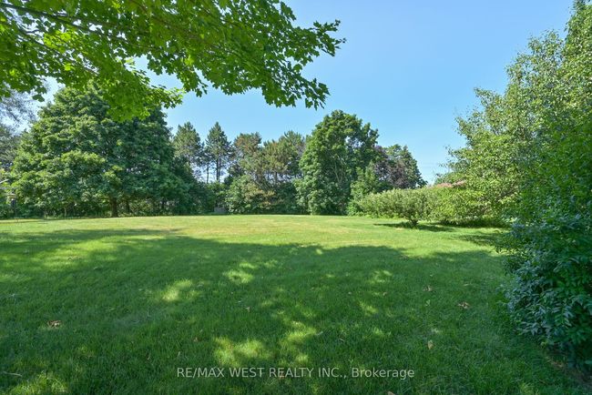 3 Henry Gate, House other with 4 bedrooms, 3 bathrooms and 9 parking in Nobleton ON | Image 11
