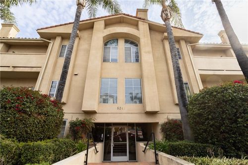 unit-112-5240 Vantage Ave, Valley Village, CA, 91607-5004 | Card Image