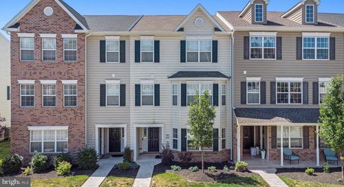 99-3045 Davenport Way, PENNSBURG, PA, 18073-1286 | Card Image