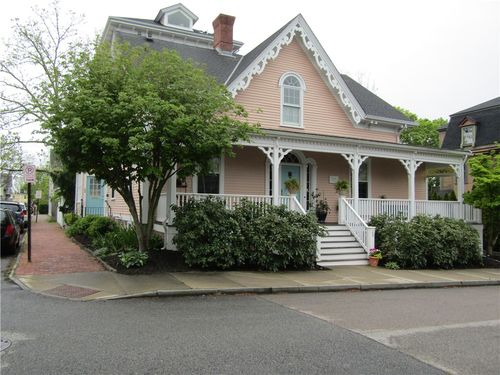 c-22 Mount Vernon St, Newport, RI, 02840-2957 | Card Image