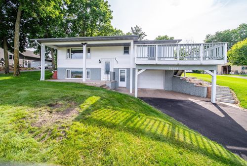 32081 Lakeview Dr, Lake City, MN, 55041-3256 | Card Image