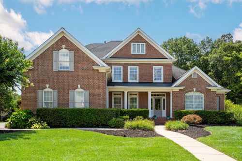 9525 Windrose Cir, Chattanooga, TN, 37421-4821 | Card Image