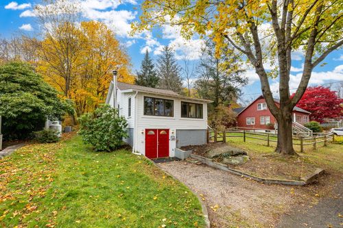 30 Lakeview Dr, Bethlehem, CT, 06751-1311 | Card Image