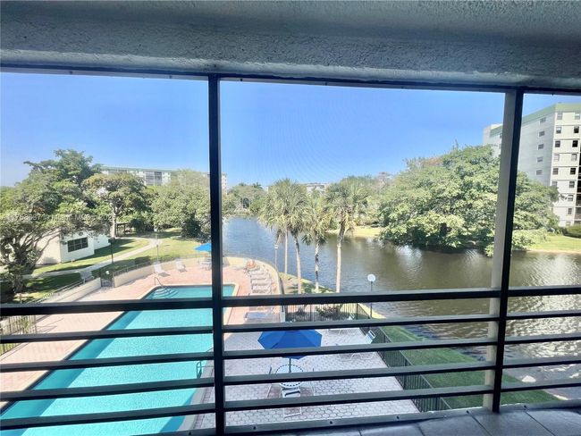 APT-311D - 2309 S Cypress Bend Dr, Condo with 3 bedrooms, 2 bathrooms and null parking in Pompano Beach FL | Image 18