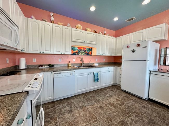 841 2nd St, House other with 3 bedrooms, 2 bathrooms and null parking in CEDAR KEY FL | Image 9