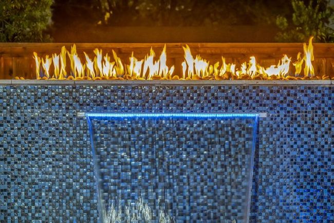 Details with a fire pit | Image 37