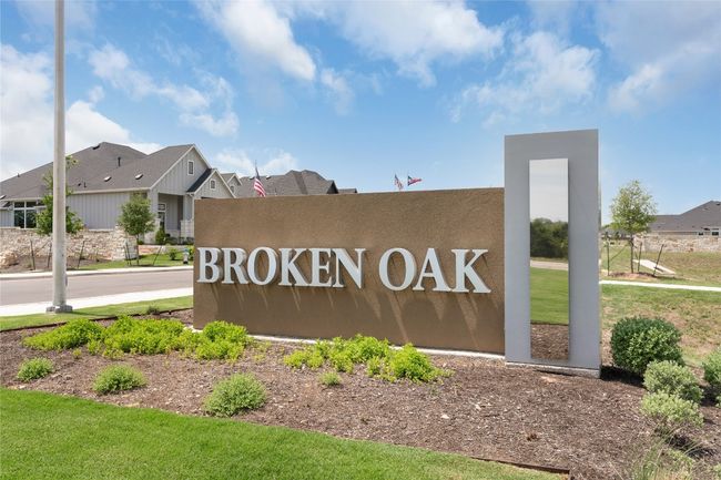 Community / neighborhood sign featuring a residential view | Image 16
