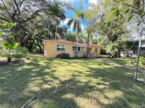 6750 Brighton Pl, Coconut Grove, FL, 33133-6606 | Card Image