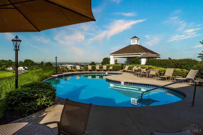 5350 Augusta Dr, Condo with 3 bedrooms, 3 bathrooms and null parking in Lebanon OH | Image 4