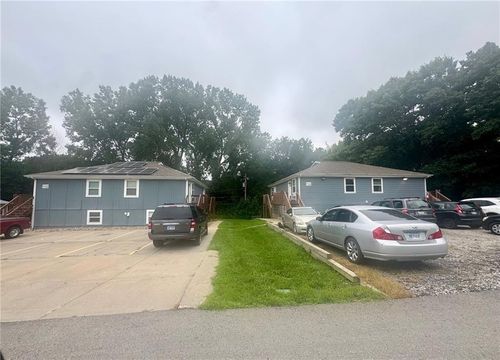 1100 N 4th St, Lansing, KS, 66043-1161 | Card Image