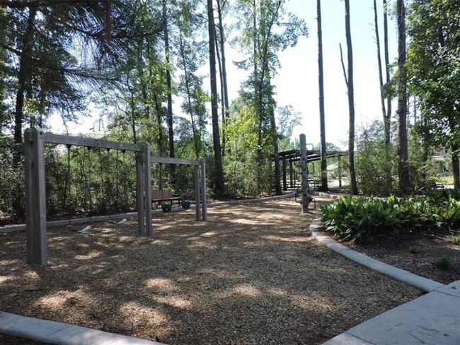 2011 Lost Timbers Dr, House other with 5 bedrooms, 3 bathrooms and 2 parking in Conroe TX | Image 4