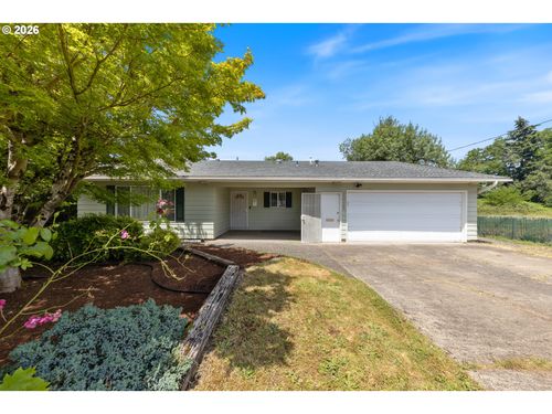 1025 N 3rd St, Woodburn, OR, 97071-4025 | Card Image