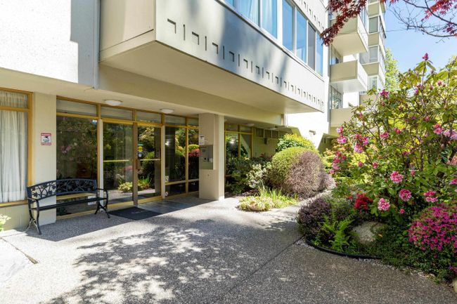 115 - 1425 Esquimalt Avenue, Condo with 1 bedrooms, 1 bathrooms and null parking in West Vancouver BC | Image 3