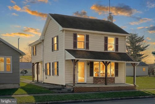 224 W King St, ABBOTTSTOWN, PA, 17301-9703 | Card Image